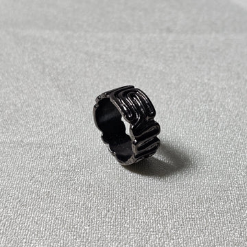 Labyrinth Ring