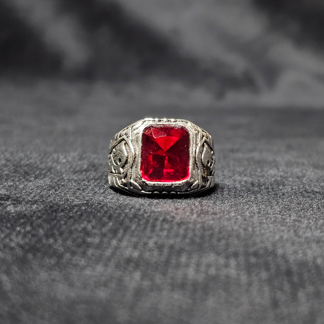 Elder Wolf Bloodstone Ring