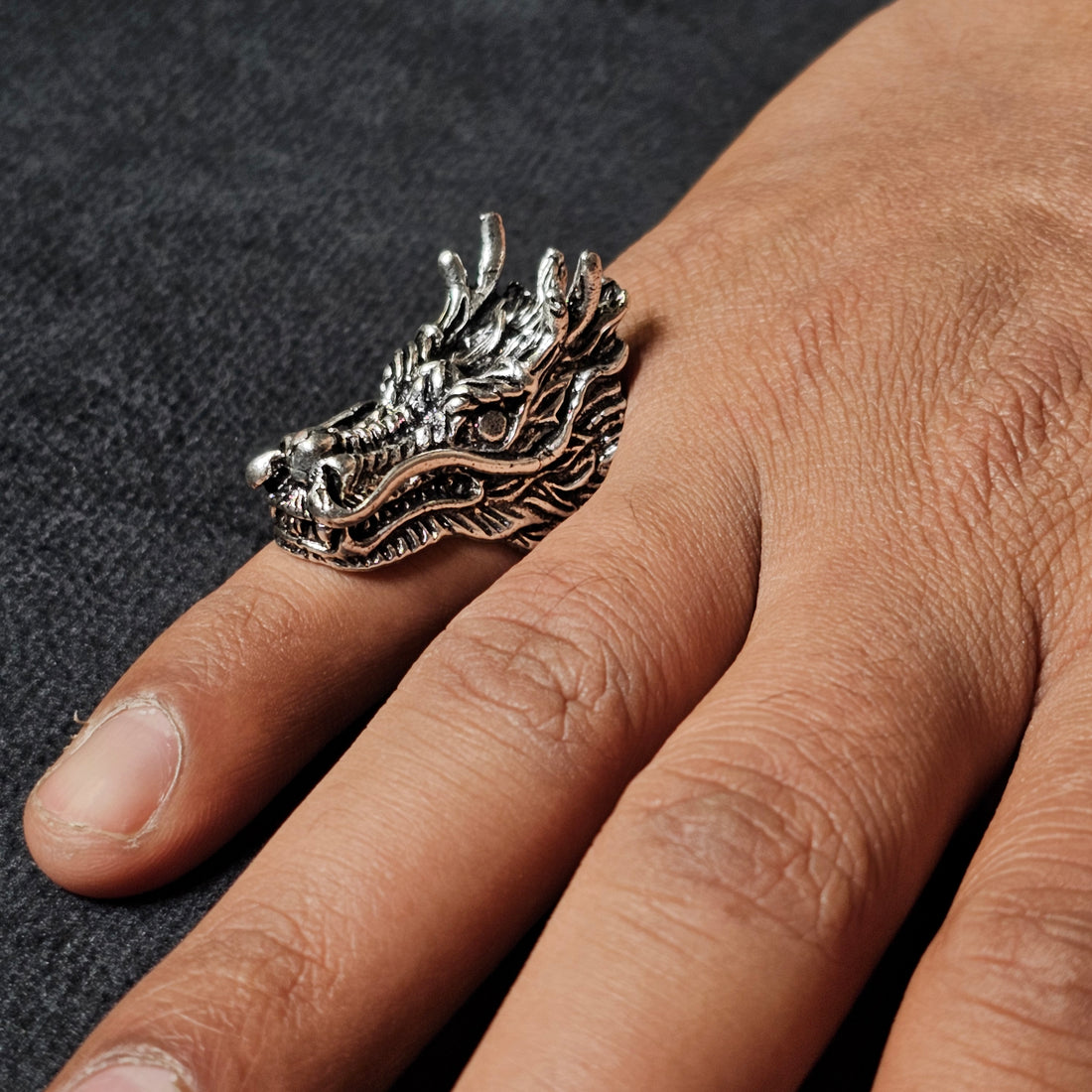 Drakon Ring