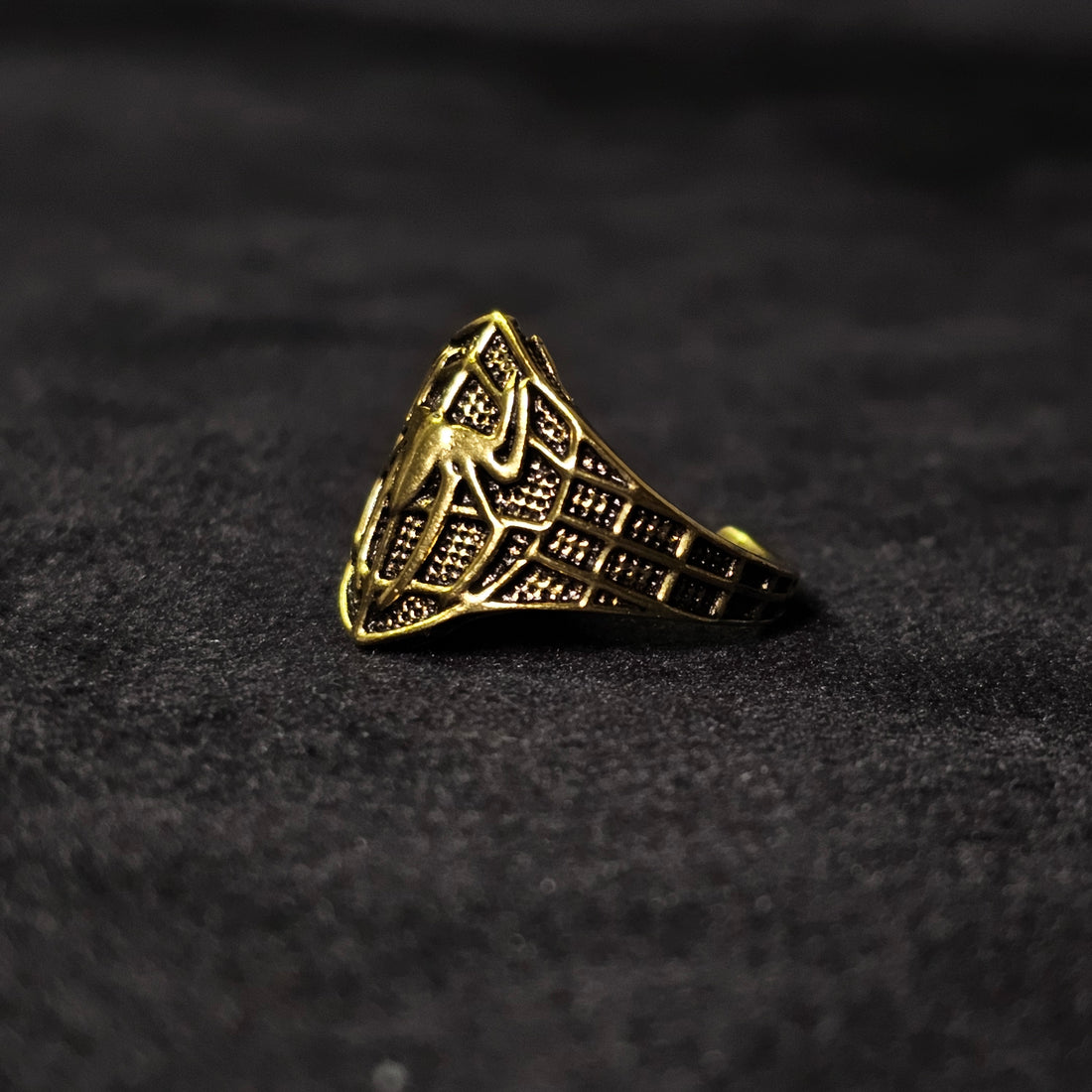 Spidey Adjustable Ring (Golden)